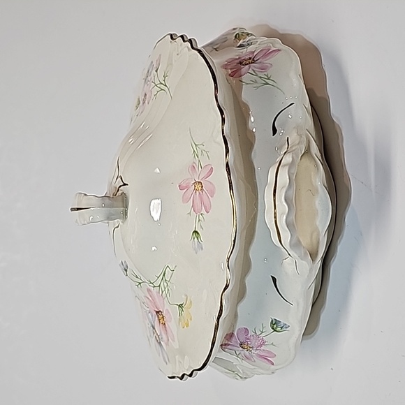 Vintage Homer Laughlin Pink Blue Flower Round Covered Vegetable Dish w/ Gold - Picture 2 of 16